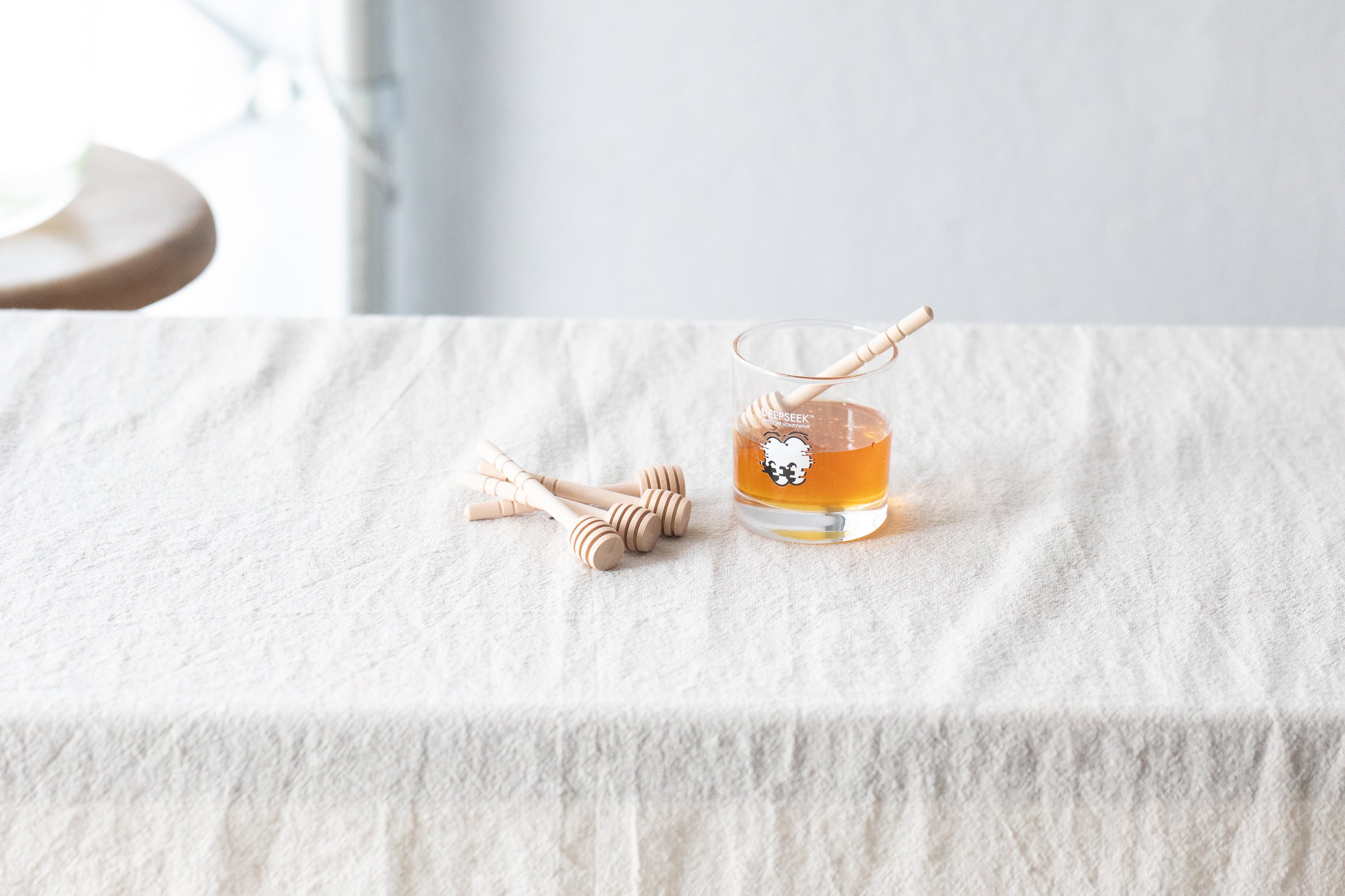 ミャンマー産蜂蜜のみのミード