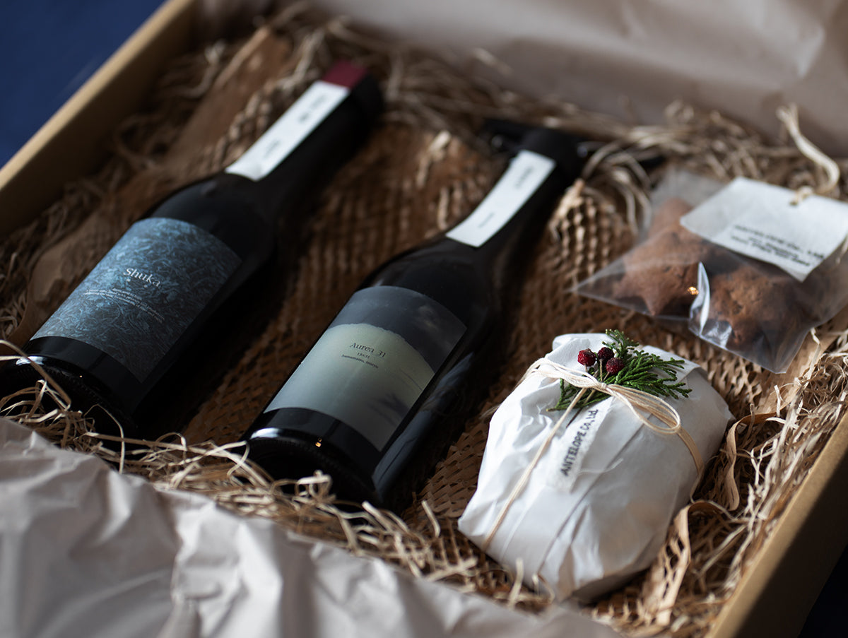 thetaθ x ANTELOPE Christmas Gift - Luxury