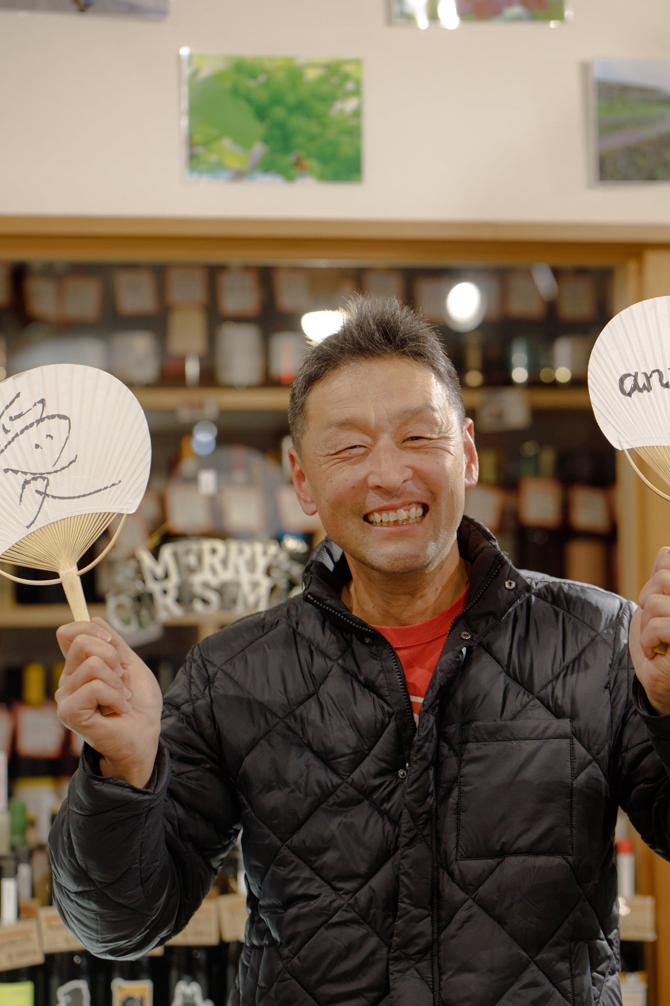 〈滋賀の酒屋 加藤酒店〉加藤さん —— 愛とは、「売れるかどうかじゃなく、売り続けたいと思えること」