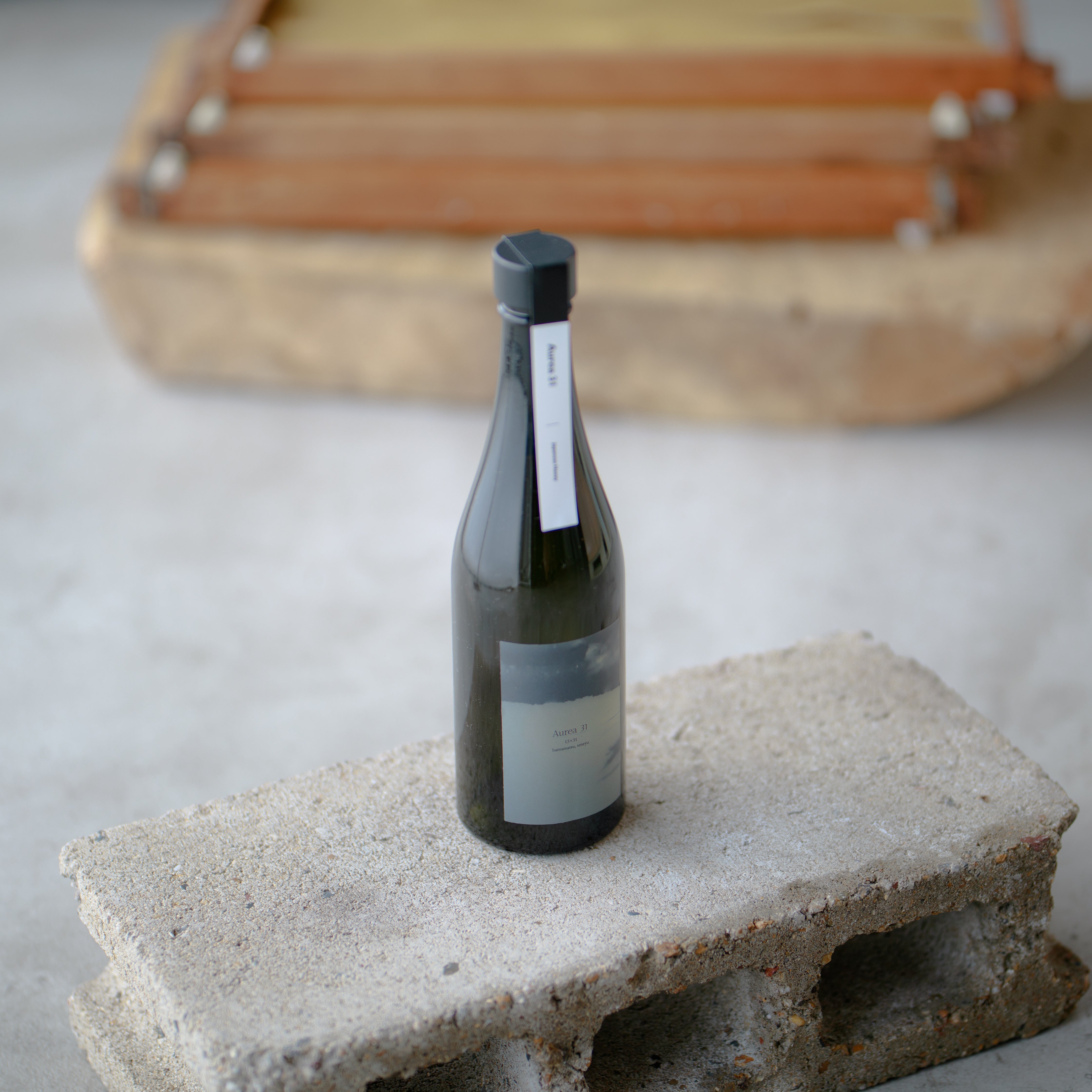 サデミと山葡萄花入 山ぶどうワイン・赤（720ml） | 岩手くずまきワイン