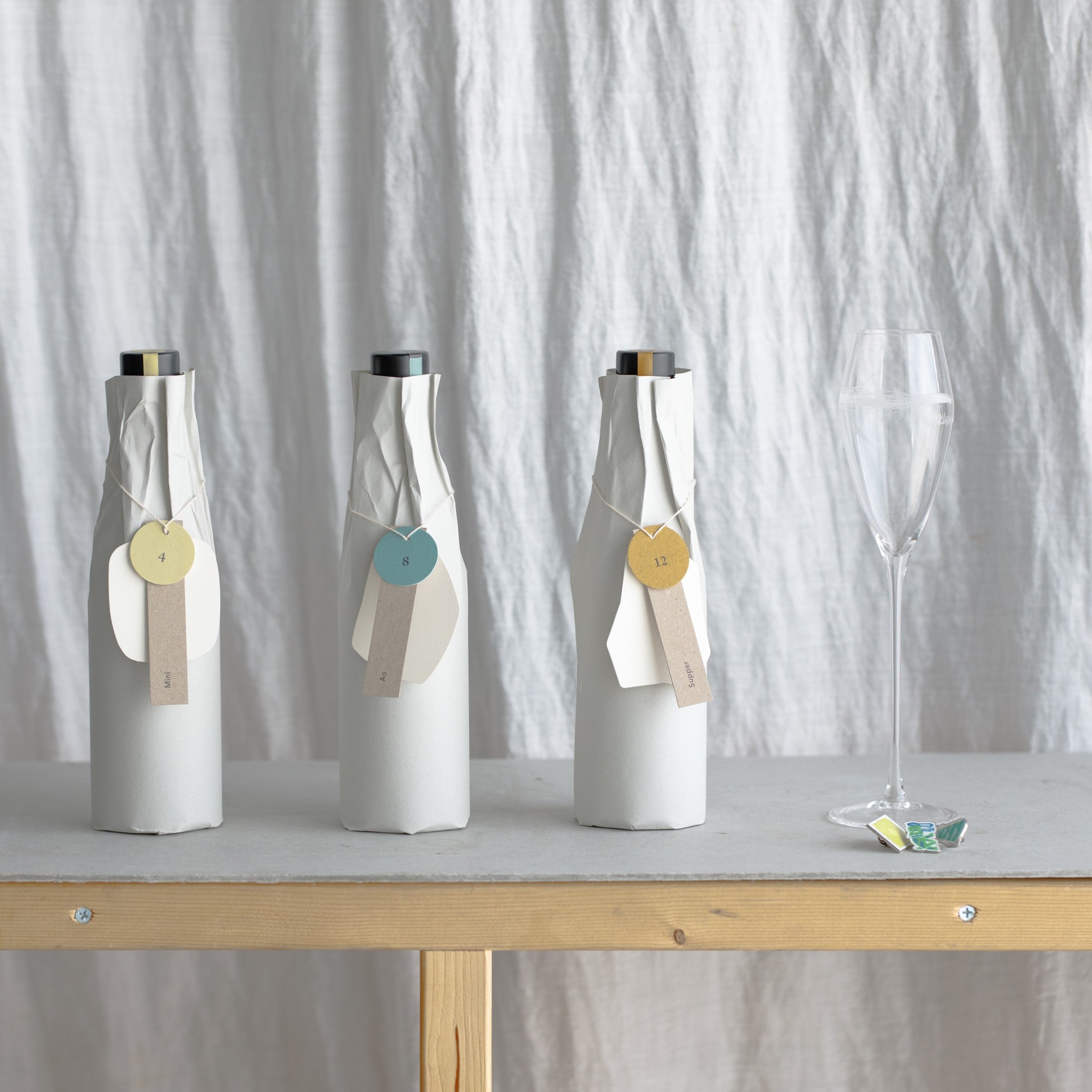 SANAGIシリーズ 全3本 + 6周年記念グッズ（シャンパングラス、ピンバッチ）