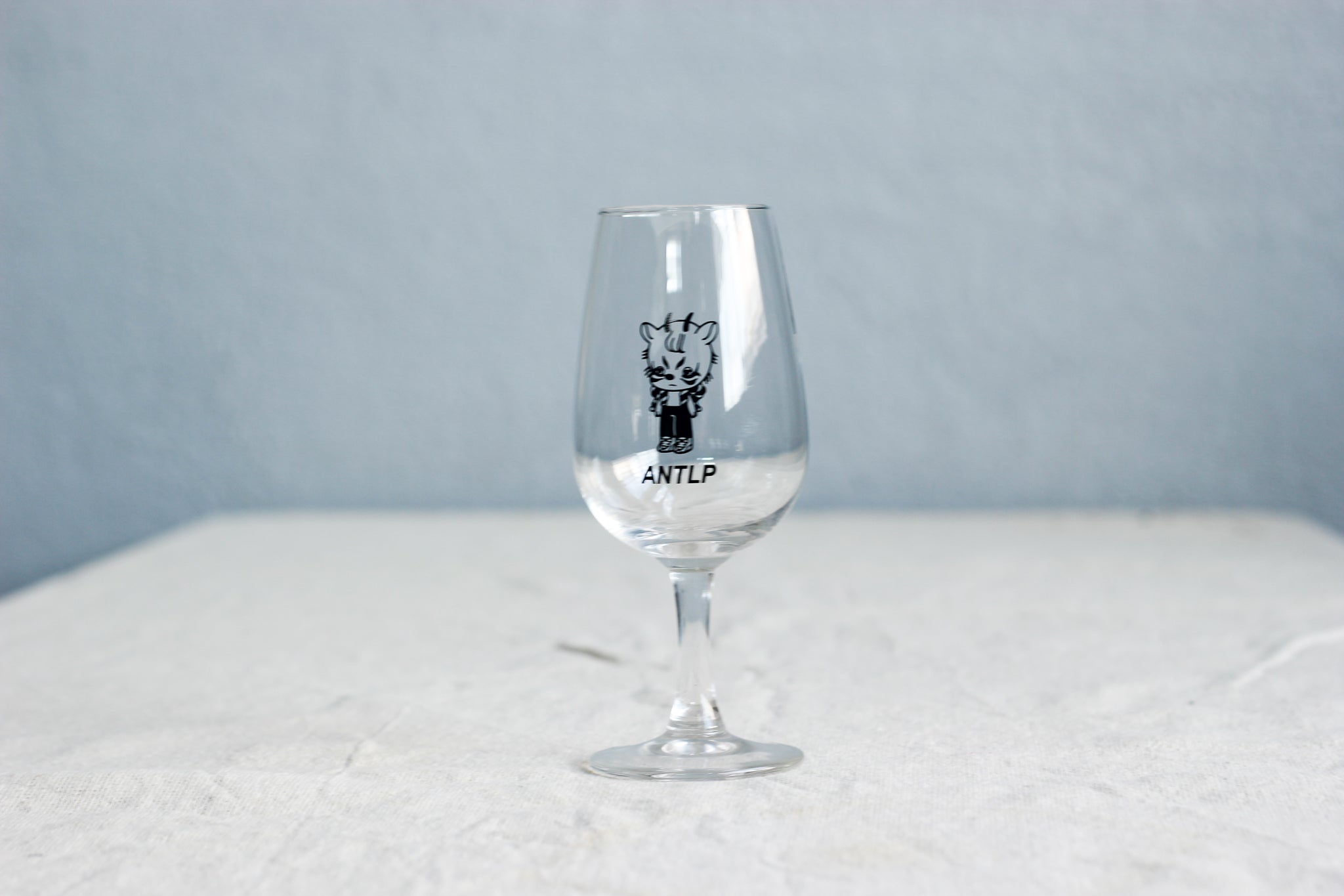 正面から見たANTELOPEオリジナルグラス
