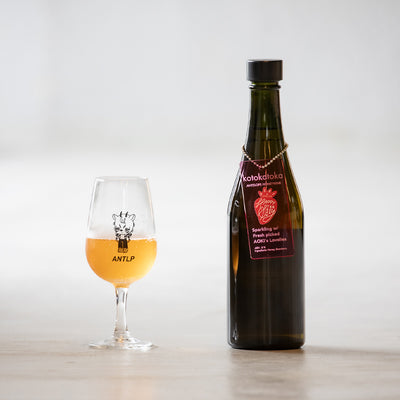 kotokatoka / 朝摘みのイチゴを使った甘酸っぱいミード